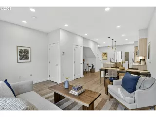 Photo #5: 185230485 Listing 