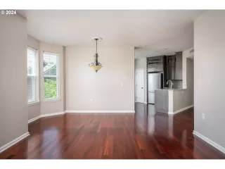 Photo #2: 185350083 Listing 