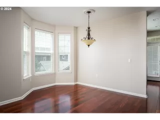 Photo #6: 185350083 Listing 