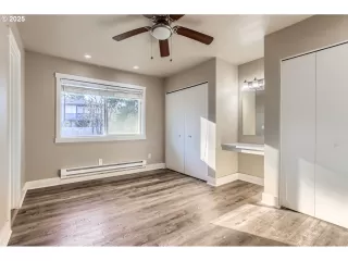 Photo #5: 185921198 Listing 