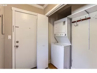 Photo #6: 185921198 Listing 