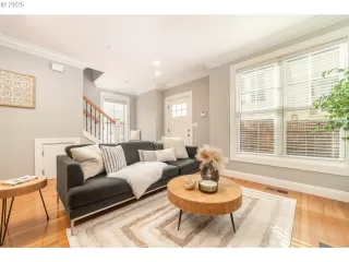 Photo #1: 186075675 Listing