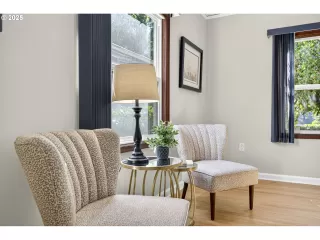 Photo #5: 186160377 Listing 