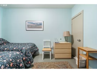 Photo #6: 186396601 Listing