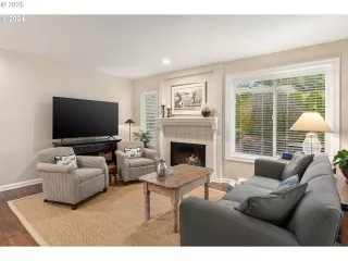 Photo #2: 186791240 Listing 