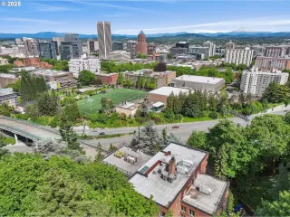 Photo #2: 186817753 Listing 