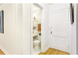 Photo #6: 187266661 Listing 