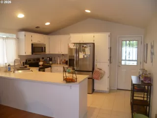 Photo #1: 187436372 Listing 