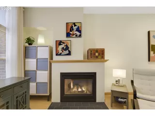 Photo #4: 187632318 Listing