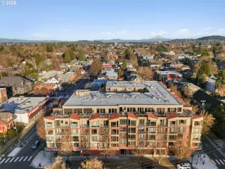 Photo #3: 187856904 Listing 