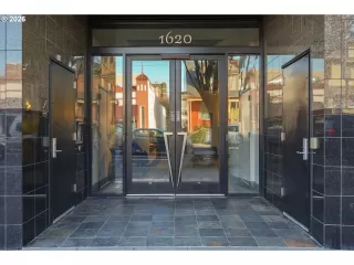 Photo #6: 187856904 Listing 