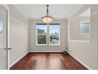 Photo #4: 188109539 Listing 