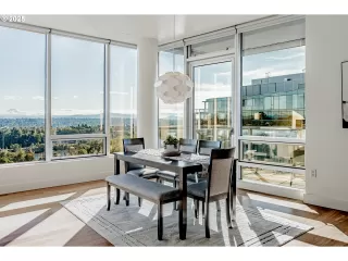 Photo #5: 188650886 Listing