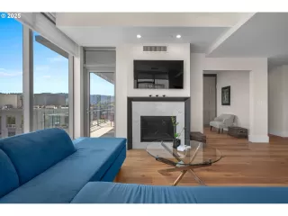 Photo #3: 188844645 Listing