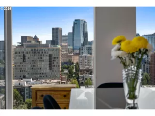 Photo #6: 188844645 Listing