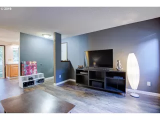 Photo #5: 19001491 Listing 