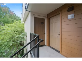 Photo #1: 19004292 Listing