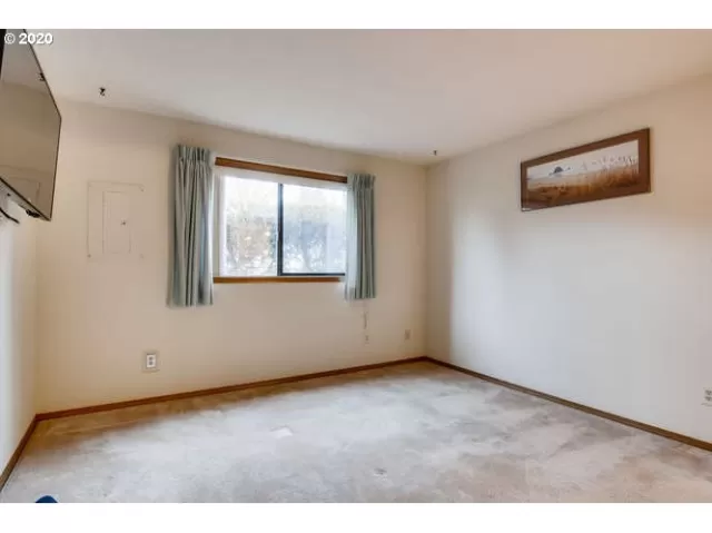 MLS: 19007180 Condo For Sale