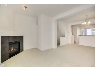 Photo #4: 19009803 Listing 