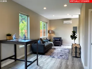 Photo #6: 19019553 Listing