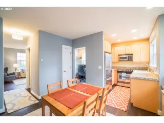 Photo #5: 19019718 Listing 