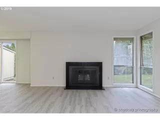 Photo #2: 19021128 Listing