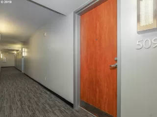 Photo #2: 19024377 Listing 