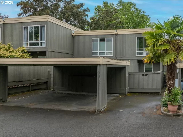 MLS: 190268897 Condo For Sale