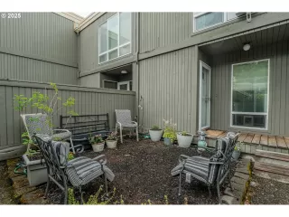 Photo #1: 190268897 Listing