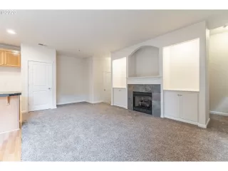Photo #3: 19027565 Listing 