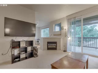 Photo #1: 19028193 Listing