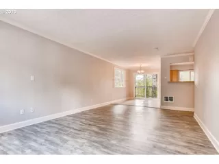 Photo #3: 19033234 Listing 