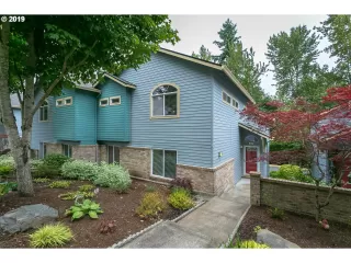 Photo #1: 19036766 Listing