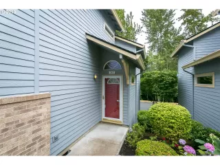 Photo #2: 19036766 Listing