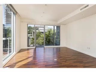 Photo #2: 19037855 Listing