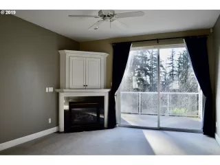 Photo #1: 19042961 Listing 