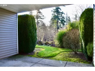 Photo #3: 19042961 Listing 