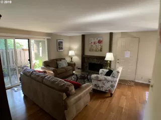 Photo #4: 19053518 Listing 