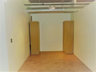 Photo #3: 19056815 Listing 