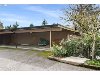 Photo #1: 190736996 Listing