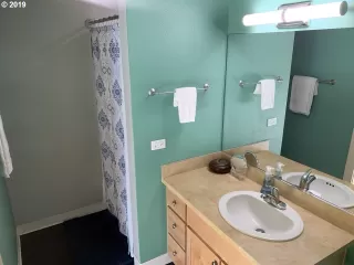 Photo #1: 19083865 Listing