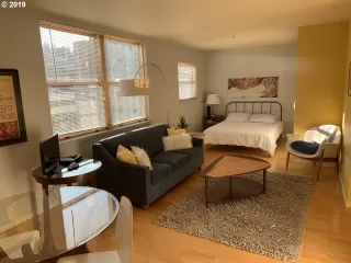 Photo #2: 19083865 Listing