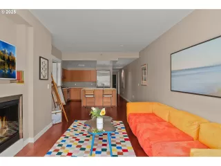 Photo #5: 190851535 Listing 