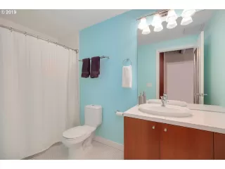 Photo #3: 19091763 Listing