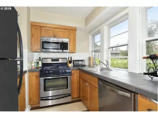 Photo #2: 19099711 Listing 