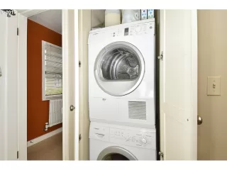 Photo #6: 19099711 Listing 