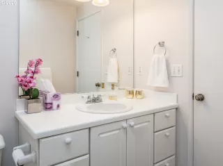 Photo #3: 19102395 Listing 