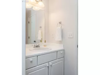 Photo #4: 19102395 Listing 