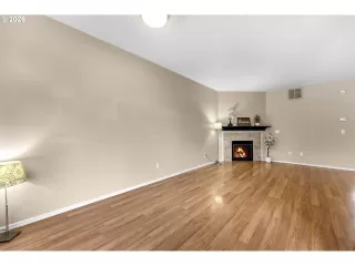 Photo #1: 191135734 Listing 