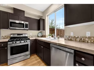 Photo #3: 191135734 Listing 